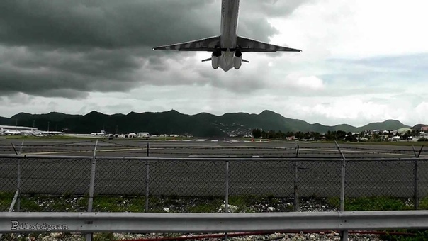 Famous Maho Beach St maarten Princess Juliana Intl