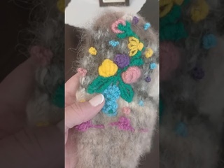 Варежки детские из пуха собачьего. Объёмная вышивка.