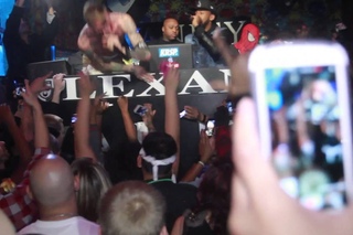 MACHINE GUN KELLY and DJ WHOO KID take over Vanity , LAS VEGAS for Halloween
