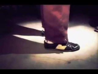 Blink 182 - Macbeth Shoes Commercial - Tom Delonge