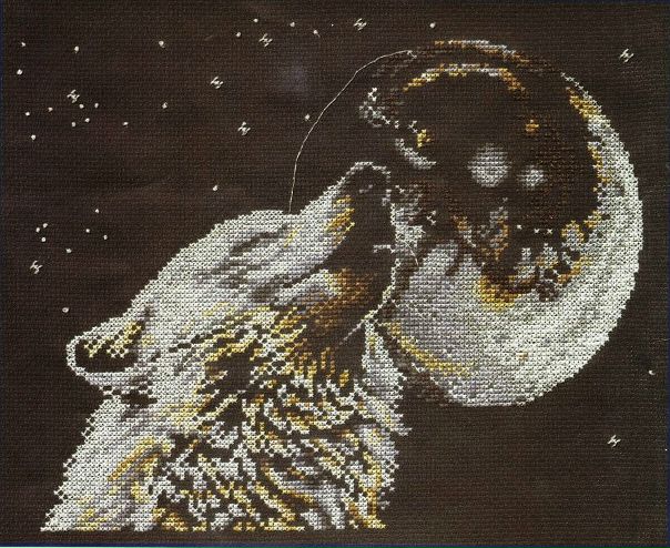 Вышивка луна схема. Вышивка Луна. Вышивка крестиком Луна. Вышивка крестом волк и Луна. Луна схема вышивки.