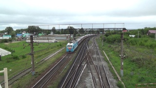 ЭП1М-470 с фирменным поездом, ст.Агрыз