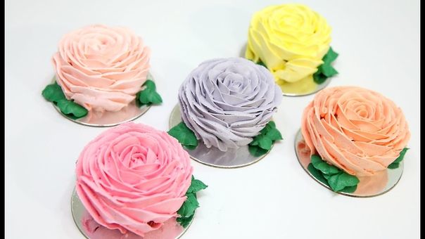 Buttercream Rose Mini Cakes CAKE