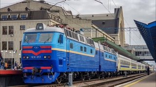 В перший рейс Електровоз ЧС8-013 з поїздом #31 Чотири столиці Київ-Рига