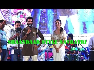 WOW| Shaandaar | Navratri celebration | Shahid Alia dance Garba with fans